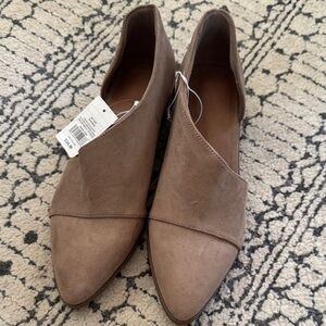 Universal Thread Tan Women's Flats